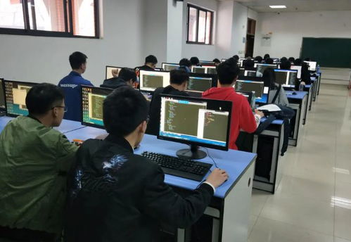 容易后悔的專業(yè)選擇排行榜 醫(yī)學(xué)穩(wěn)居榜首，法學(xué)意外落選，計(jì)算機(jī)網(wǎng)絡(luò)工程表現(xiàn)如何？